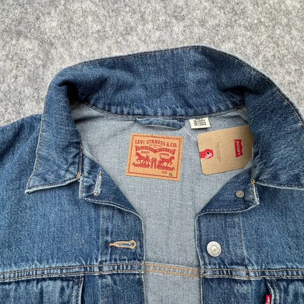 Levis Baggy Trucker Jacket Men's Size X Large Blue Denim New With Tags
